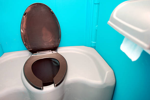 Best Portable restroom trailer rental  in Franklinton, NC